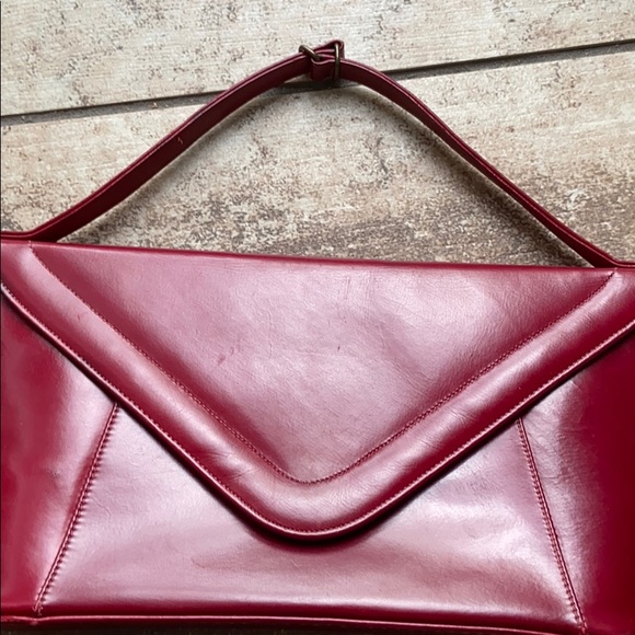 🎉HP🎉Vintage Red Leather Mam’selle Clutch - Picture 7 of 9